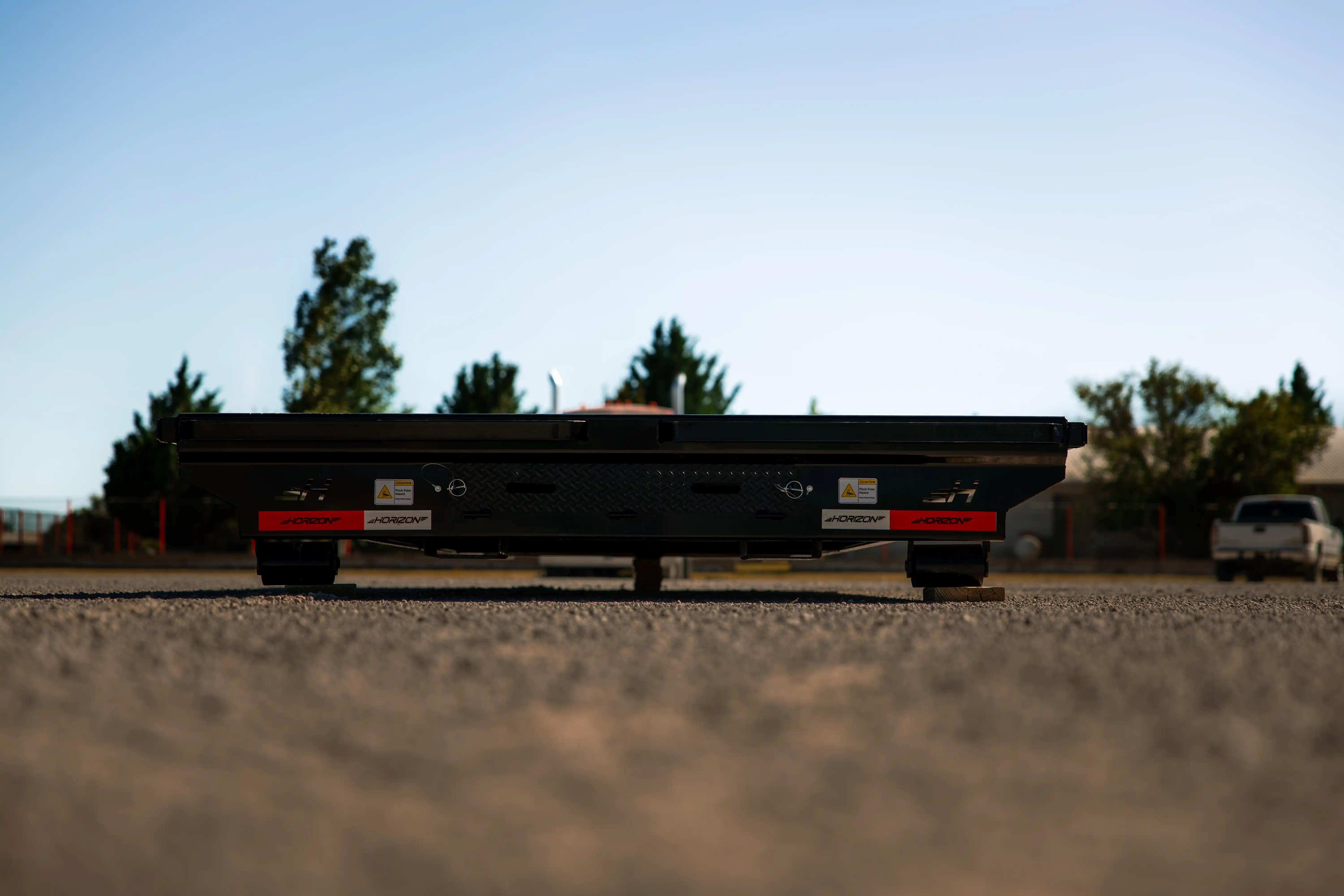 horizon trailers img